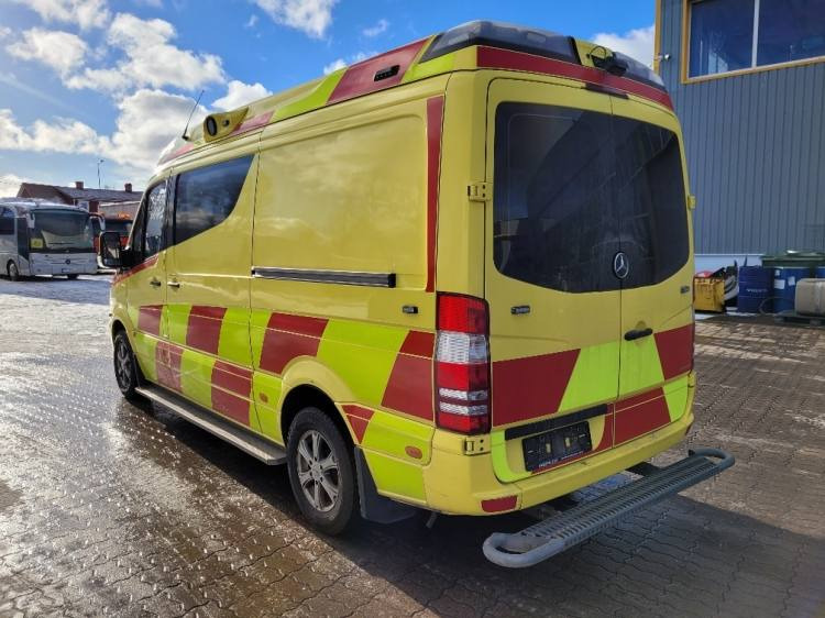 MERCEDES – BENZ SPRINTER AMBULANCE (PROFILE) KLIMA 2.2016 EURO 6 - Ambulancia: foto 3 MERCEDES – BENZ SPRINTER AMBULANCE (PROFILE) KLIMA 2.2016 EURO 6 - Ambulancia: foto 3