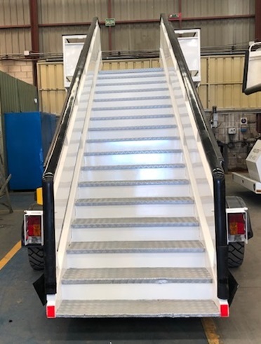 EINSA Passenger Stairs EDU Wide - Escalera de pasajeros: foto 4 EINSA Passenger Stairs EDU Wide - Escalera de pasajeros: foto 4