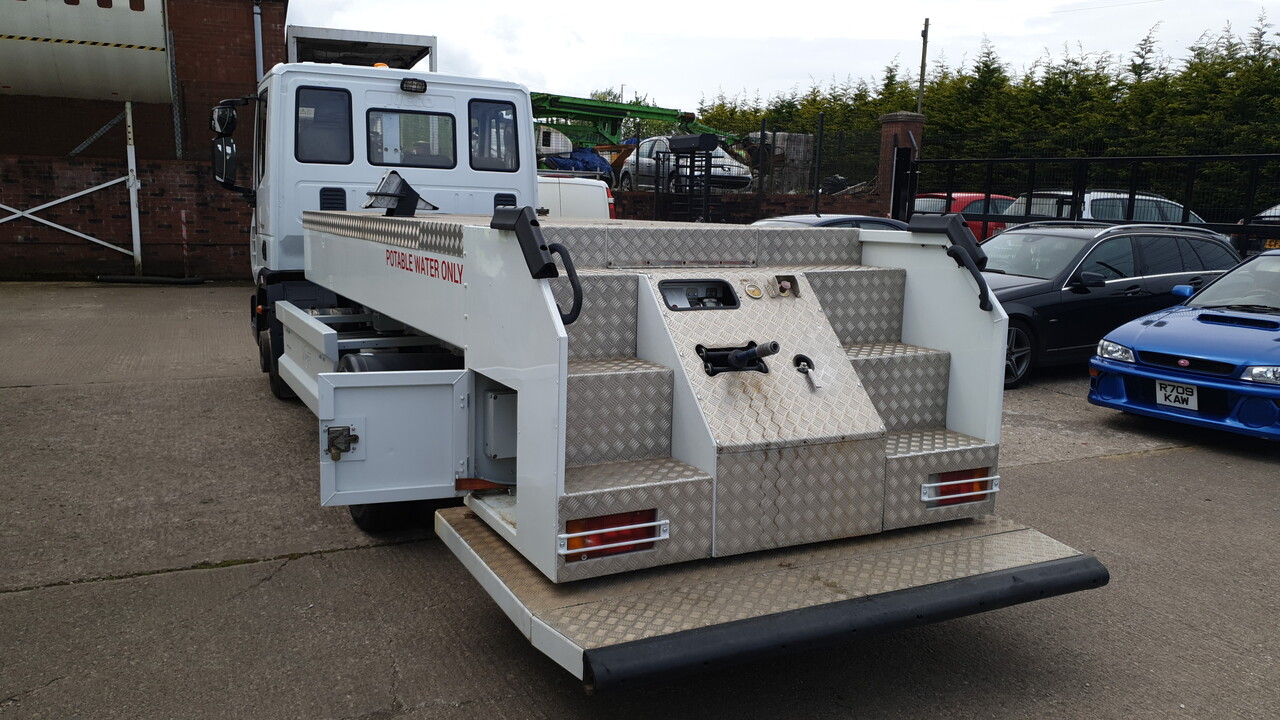 Mallaghan Water truck WSU 3000 on IVECO - Equipo de apoyo en tierra: foto 2 Mallaghan Water truck WSU 3000 on IVECO - Equipo de apoyo en tierra: foto 2