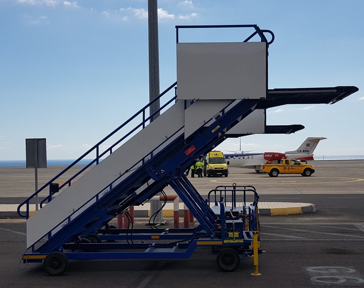 FEMISA VM - Escalera de pasajeros: foto 1 FEMISA VM - Escalera de pasajeros: foto 1