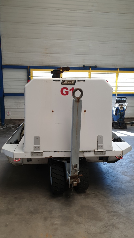 GUINAULT GPU GA120KvA+28DV - Unidad de potencia en tierra: foto 2 GUINAULT GPU GA120KvA+28DV - Unidad de potencia en tierra: foto 2