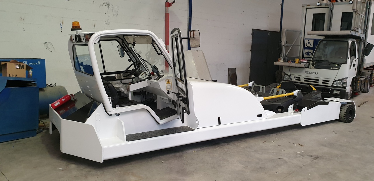 TLD Towbarless Pushback TPX 100 E - Remolcador de aviones: foto 1 TLD Towbarless Pushback TPX 100 E - Remolcador de aviones: foto 1