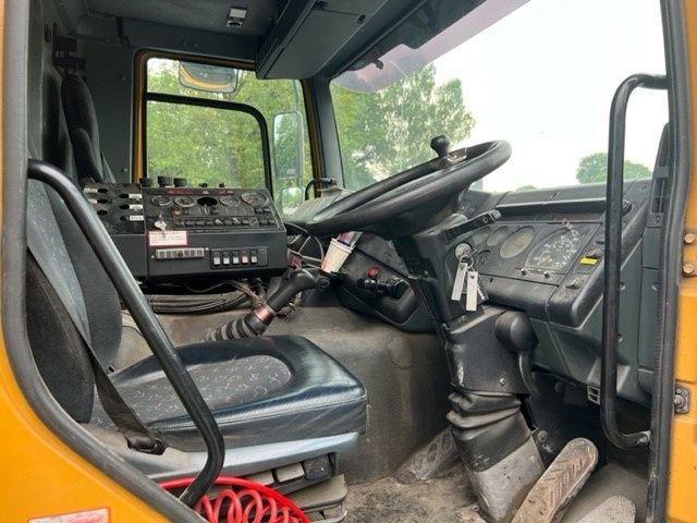 DAF CF 65 FA65.210 CF Right Hand Drive - Camión chasis: foto 4 DAF CF 65 FA65.210 CF Right Hand Drive - Camión chasis: foto 4