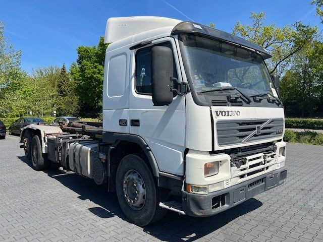 Volvo FM 12.420 FM12.420 6x2 - Camión chasis: foto 2 Volvo FM 12.420 FM12.420 6x2 - Camión chasis: foto 2