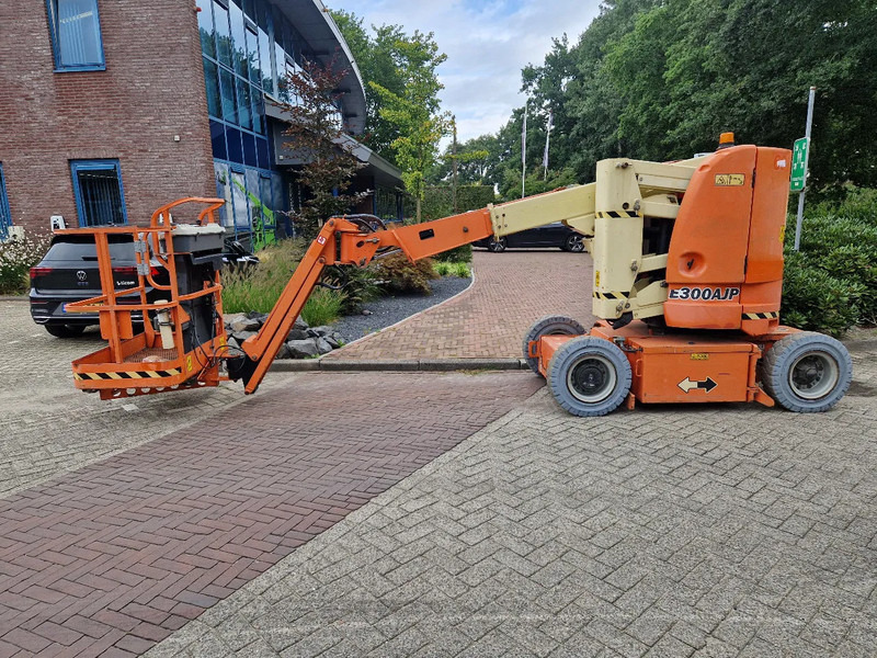 JLG E300AJP - Plataforma articulada: foto 1 JLG E300AJP - Plataforma articulada: foto 1