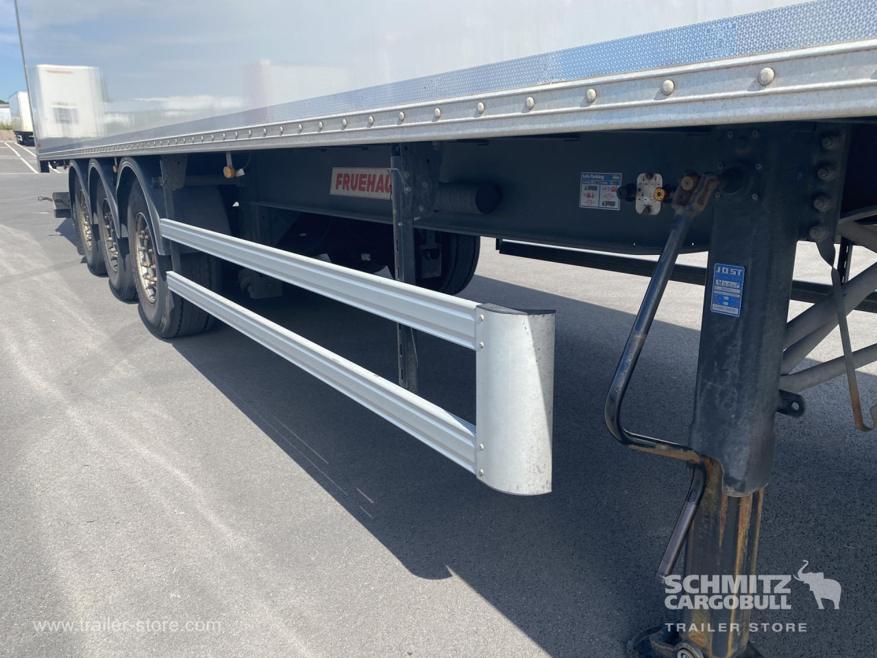 FRUEHAUF Dryfreight Standard Roller shutter door - Semirremolque caja cerrada: foto 4 FRUEHAUF Dryfreight Standard Roller shutter door - Semirremolque caja cerrada: foto 4