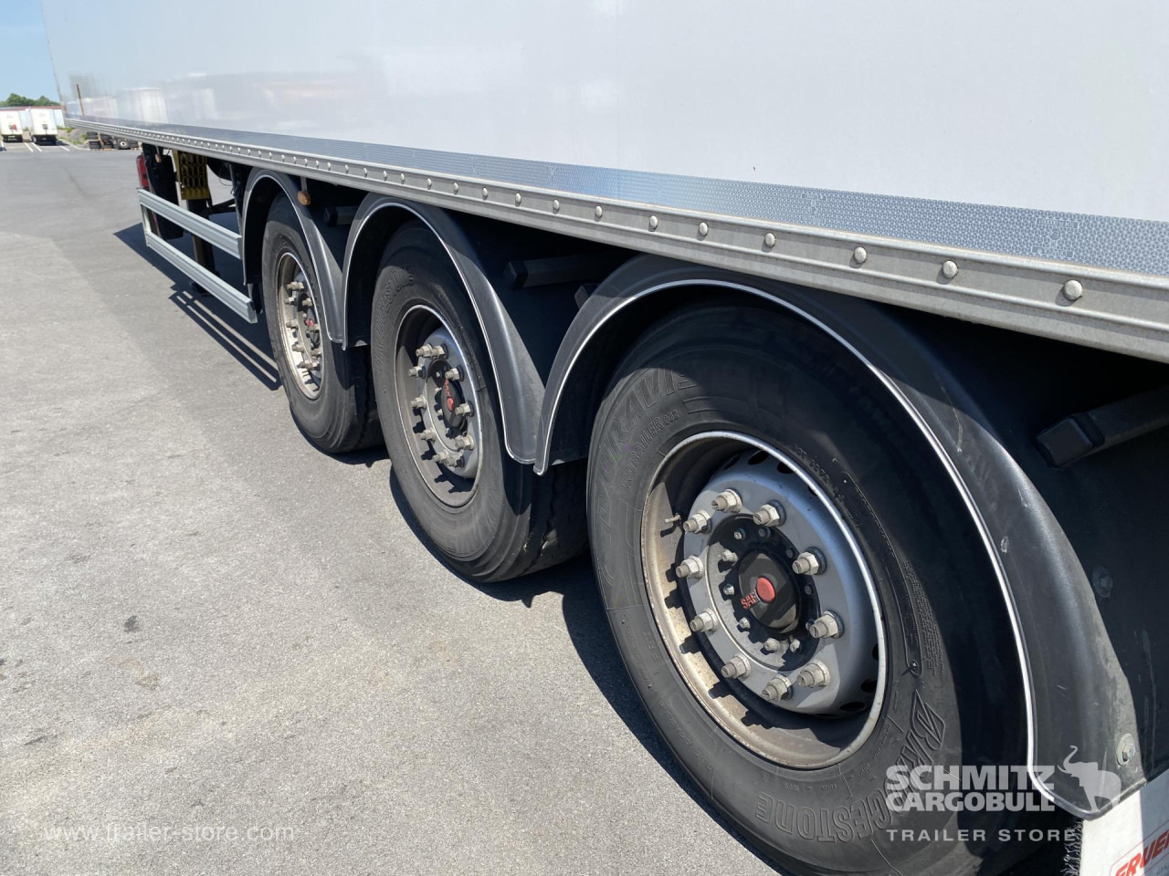 FRUEHAUF Dryfreight Standard Roller shutter door - Semirremolque caja cerrada: foto 5 FRUEHAUF Dryfreight Standard Roller shutter door - Semirremolque caja cerrada: foto 5