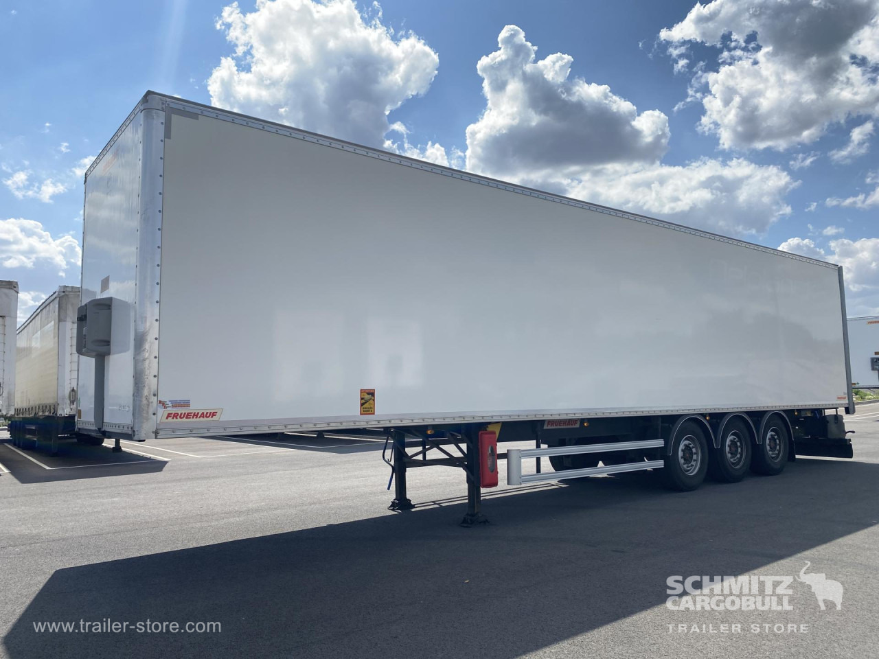 FRUEHAUF Dryfreight Standard Roller shutter door - Semirremolque caja cerrada: foto 1 FRUEHAUF Dryfreight Standard Roller shutter door - Semirremolque caja cerrada: foto 1