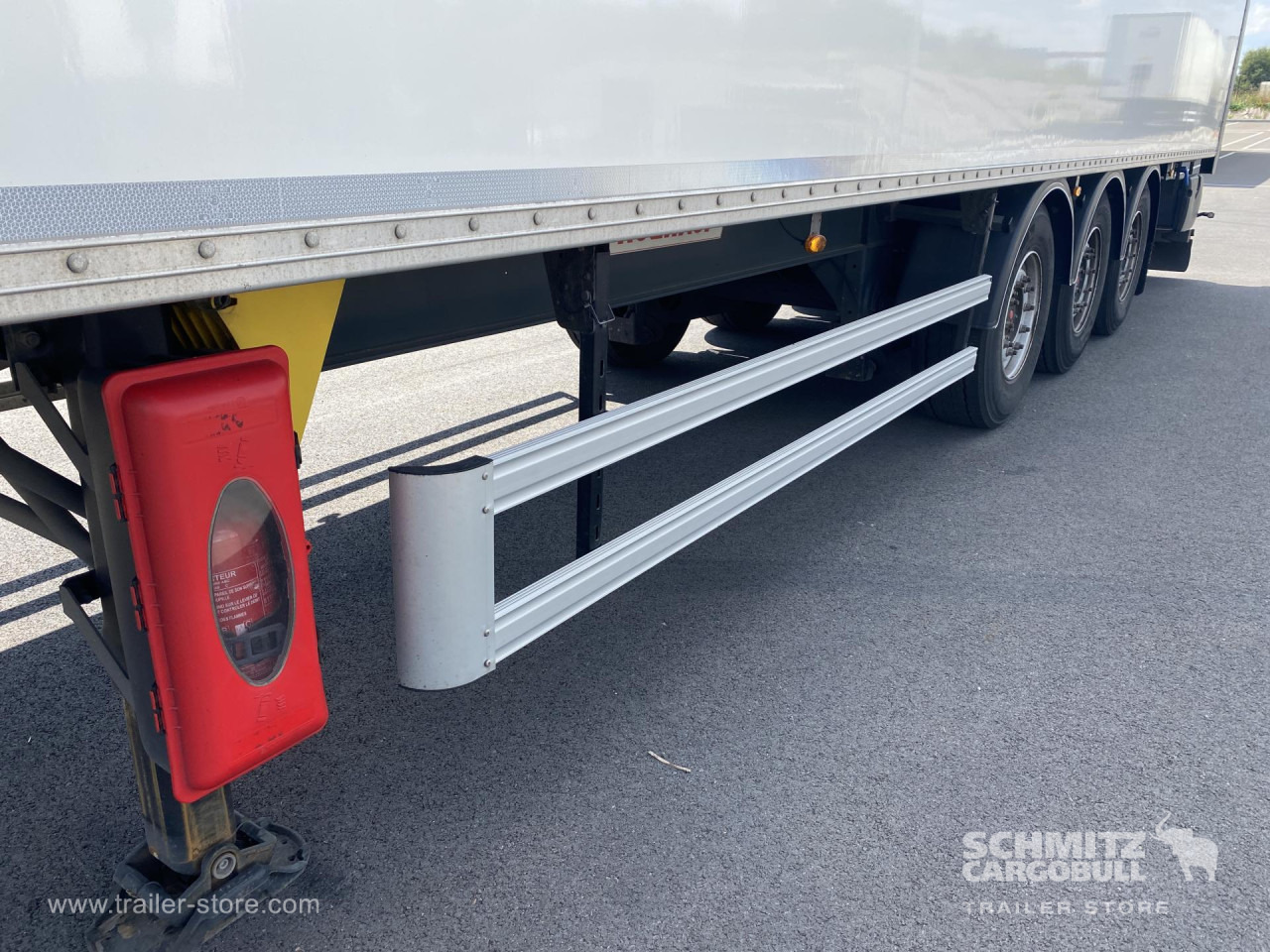 FRUEHAUF Dryfreight Standard Roller shutter door - Semirremolque caja cerrada: foto 2 FRUEHAUF Dryfreight Standard Roller shutter door - Semirremolque caja cerrada: foto 2