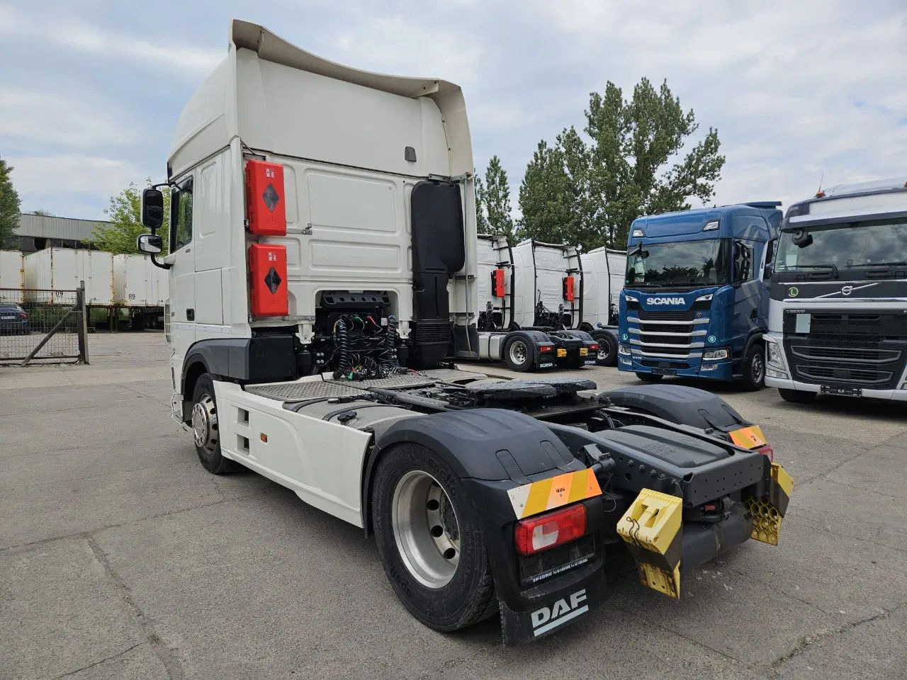 DAF XF 480 SSC Full Spoiler Alloy wheels Standklima - Cabeza tractora: foto 5 DAF XF 480 SSC Full Spoiler Alloy wheels Standklima - Cabeza tractora: foto 5