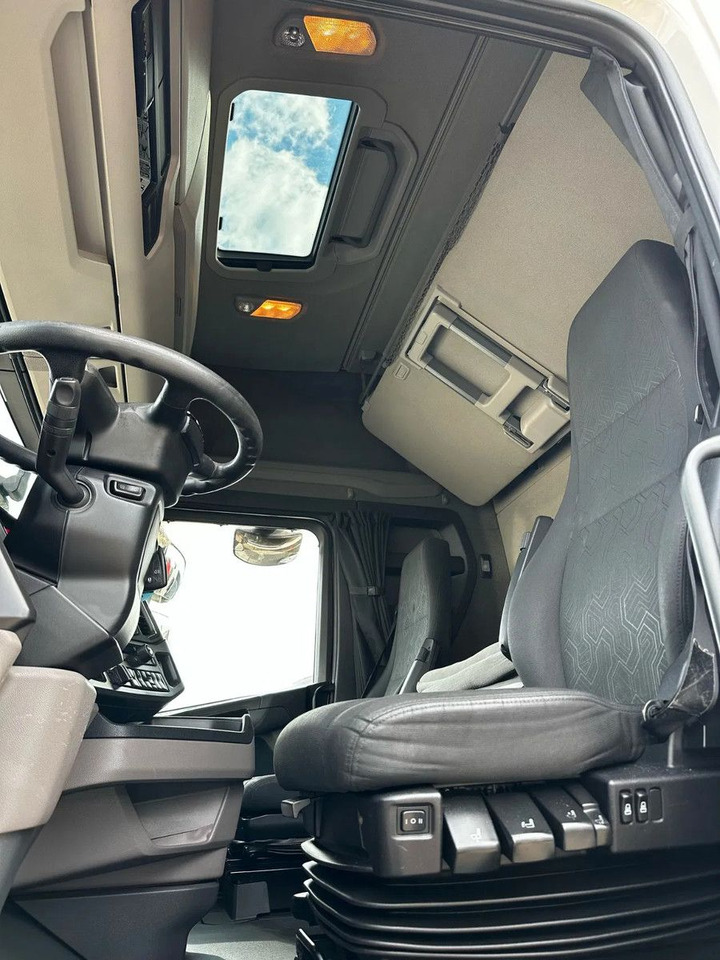 Scania S450 Standard-Digital Display, StandKlima, Retar - Cabeza tractora: foto 5 Scania S450 Standard-Digital Display, StandKlima, Retar - Cabeza tractora: foto 5