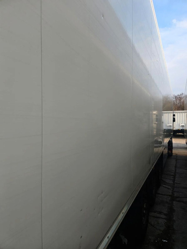 Semirremolque frigorífico Schmitz Cargobull SCB S3B Schmitz Frigo Engine: foto 7 Semirremolque frigorífico Schmitz Cargobull SCB S3B Schmitz Frigo Engine: foto 7