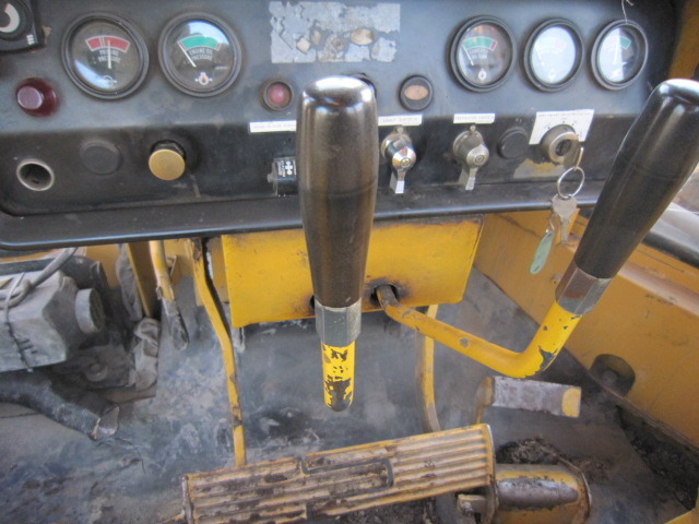 KOMATSU D355 C3 pipelayer - Colocador de tubos: foto 2 KOMATSU D355 C3 pipelayer - Colocador de tubos: foto 2