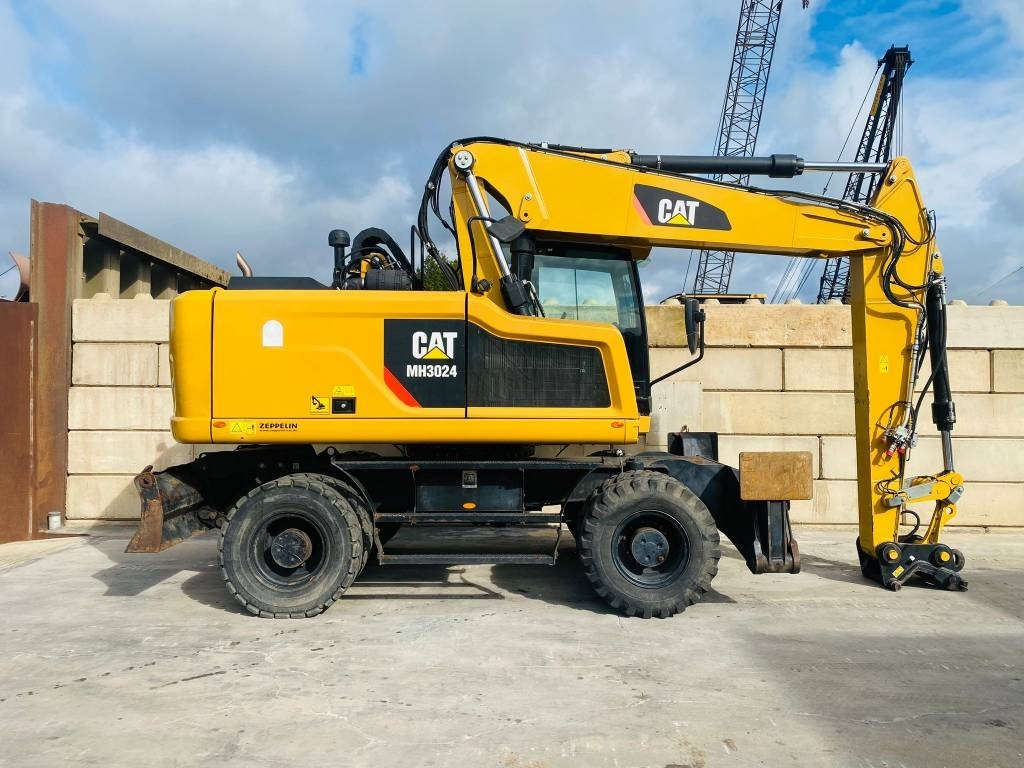 CAT mh3024  - Manipulador de materiales: foto 2 CAT mh3024  - Manipulador de materiales: foto 2