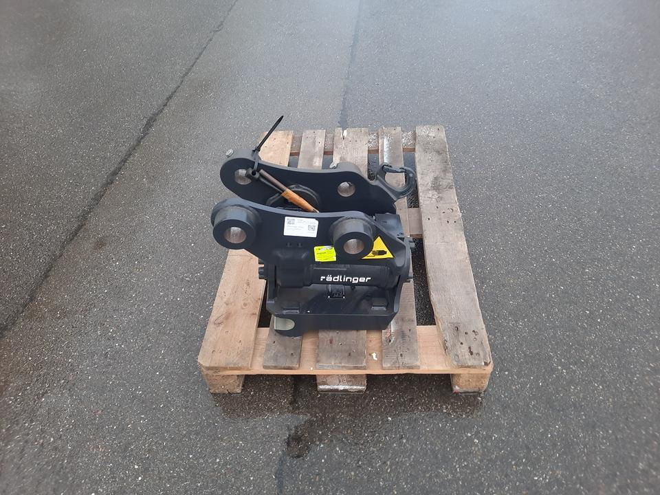 Rädlinger Tilt 3,5 -5 to Powertilt Minibagger Schwenkmotor Yanmar - Rotor basculante para Miniexcavadora: foto 3 Rädlinger Tilt 3,5 -5 to Powertilt Minibagger Schwenkmotor Yanmar - Rotor basculante para Miniexcavadora: foto 3