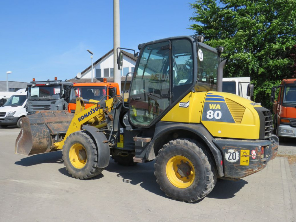 KOMATSU HANOMAG Radlader WA 80 - 6 Radlader - Cargadora de ruedas: foto 3 KOMATSU HANOMAG Radlader WA 80 - 6 Radlader - Cargadora de ruedas: foto 3
