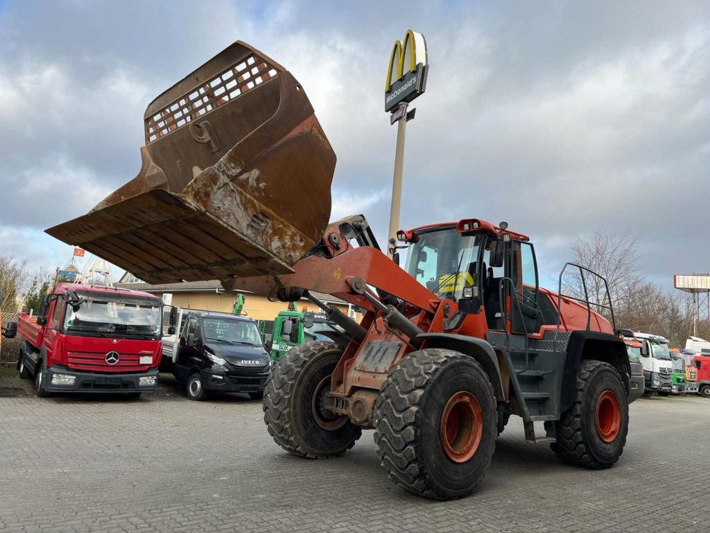 LIEBHERR Radlader L 566 Radlader - Cargadora de ruedas: foto 1 LIEBHERR Radlader L 566 Radlader - Cargadora de ruedas: foto 1