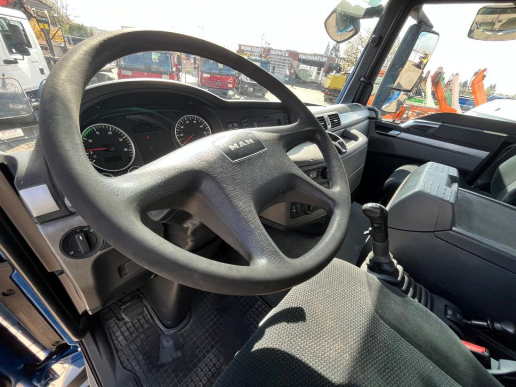 MAN MAN TG-S 3-Achs Allradkipper 26.440 6x6 Bordmatik Schalter - Camión volquete: foto 5 MAN MAN TG-S 3-Achs Allradkipper 26.440 6x6 Bordmatik Schalter - Camión volquete: foto 5