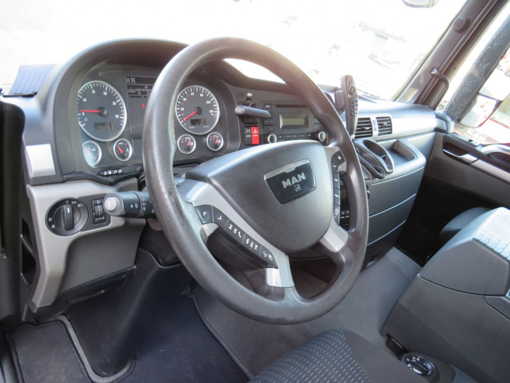 MAN MAN TG-S Pritsche Heckkran 26.400 6x2-2 BL Atlas 165.2 - Camión caja abierta, Camión grúa: foto 5 MAN MAN TG-S Pritsche Heckkran 26.400 6x2-2 BL Atlas 165.2 - Camión caja abierta, Camión grúa: foto 5