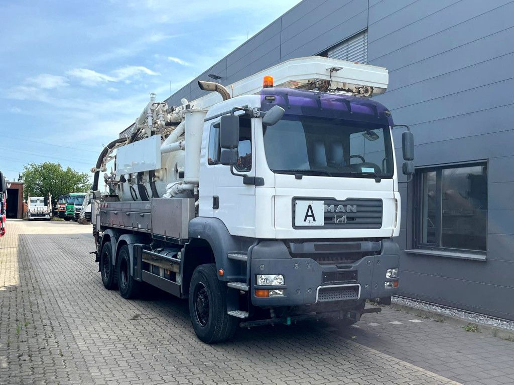 MAN TG-A 28.400 6x4-4 BL Saug + Spülwagen Funk - Limpieza de alcantarillado: foto 2 MAN TG-A 28.400 6x4-4 BL Saug + Spülwagen Funk - Limpieza de alcantarillado: foto 2