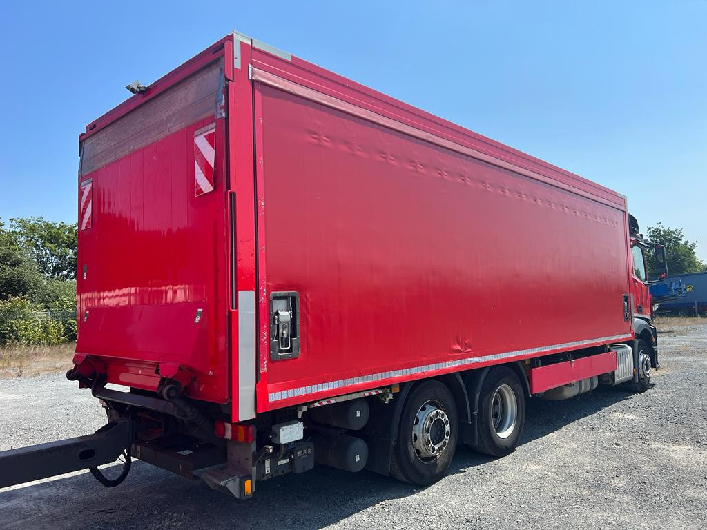 MERCEDES-BENZ Antos 2540 L 6x2 Pritsche LBW Coca Cola, 8,2m Getränke - Camión lona: foto 4 MERCEDES-BENZ Antos 2540 L 6x2 Pritsche LBW Coca Cola, 8,2m Getränke - Camión lona: foto 4