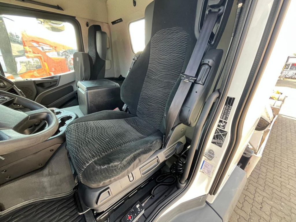 MERCEDES-BENZ Antos 2543 L 6x2 Abrollkipper mit Kran Funk+Greiferst. - Camión multibasculante, Camión grúa: foto 3 MERCEDES-BENZ Antos 2543 L 6x2 Abrollkipper mit Kran Funk+Greiferst. - Camión multibasculante, Camión grúa: foto 3