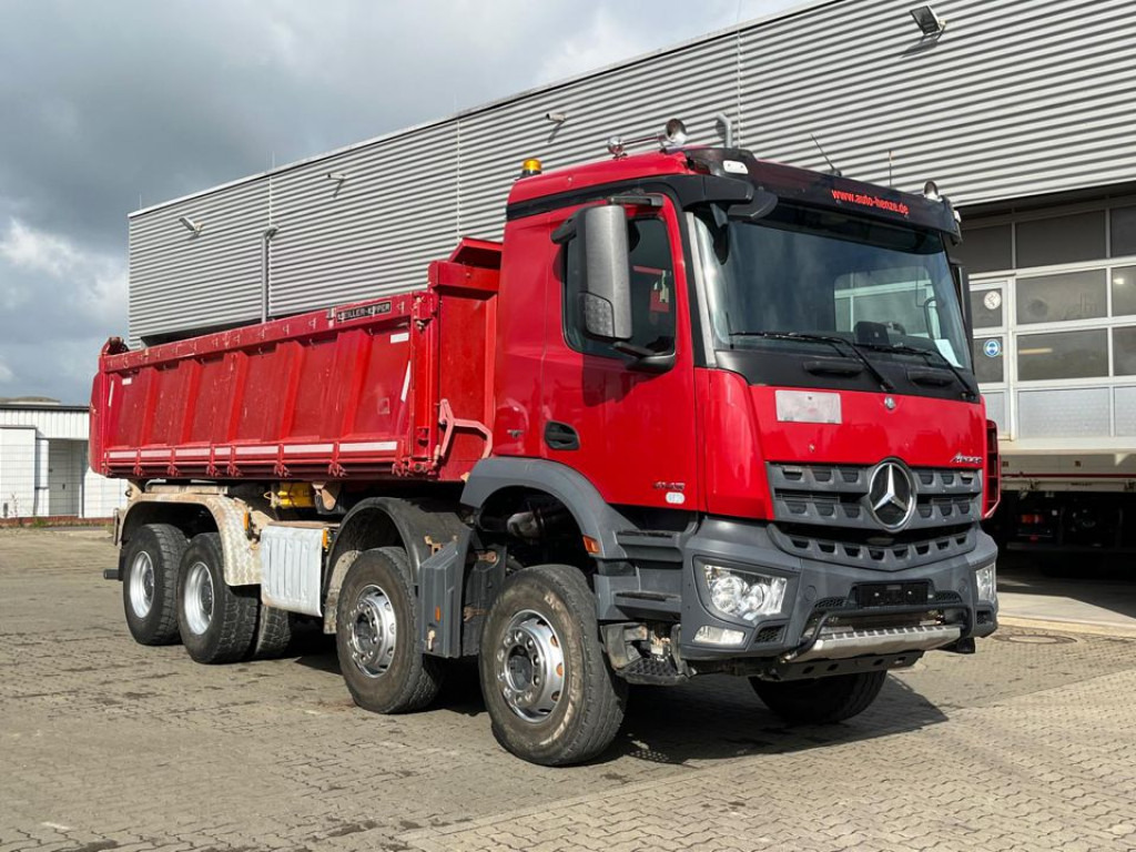 MERCEDES-BENZ Arocs 4143 8x4 4-Achs Kipper Meiller Bordmatik - Camión volquete: foto 4 MERCEDES-BENZ Arocs 4143 8x4 4-Achs Kipper Meiller Bordmatik - Camión volquete: foto 4