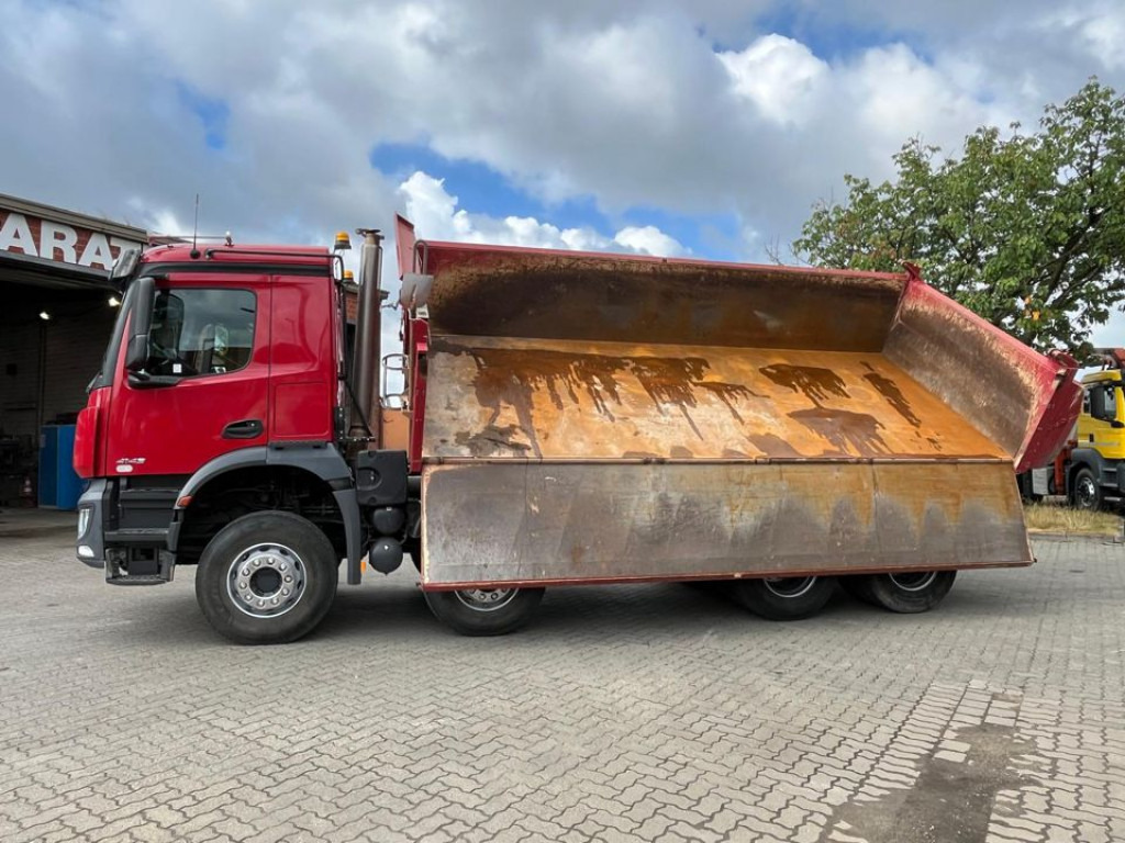 MERCEDES-BENZ Arocs 4143 8x4 4-Achs Kipper Meiller Bordmatik - Camión volquete: foto 5 MERCEDES-BENZ Arocs 4143 8x4 4-Achs Kipper Meiller Bordmatik - Camión volquete: foto 5