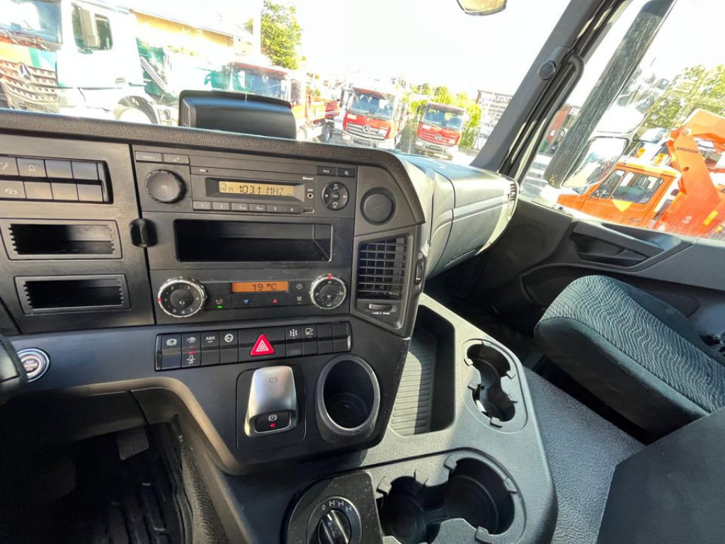 Leasing para MERCEDES-BENZ Arocs 4145 8x8 4 Achs Muldenkipper Meiller MERCEDES-BENZ Arocs 4145 8x8 4 Achs Muldenkipper Meiller: foto 14 Leasing para MERCEDES-BENZ Arocs 4145 8x8 4 Achs Muldenkipper Meiller MERCEDES-BENZ Arocs 4145 8x8 4 Achs Muldenkipper Meiller: foto 14