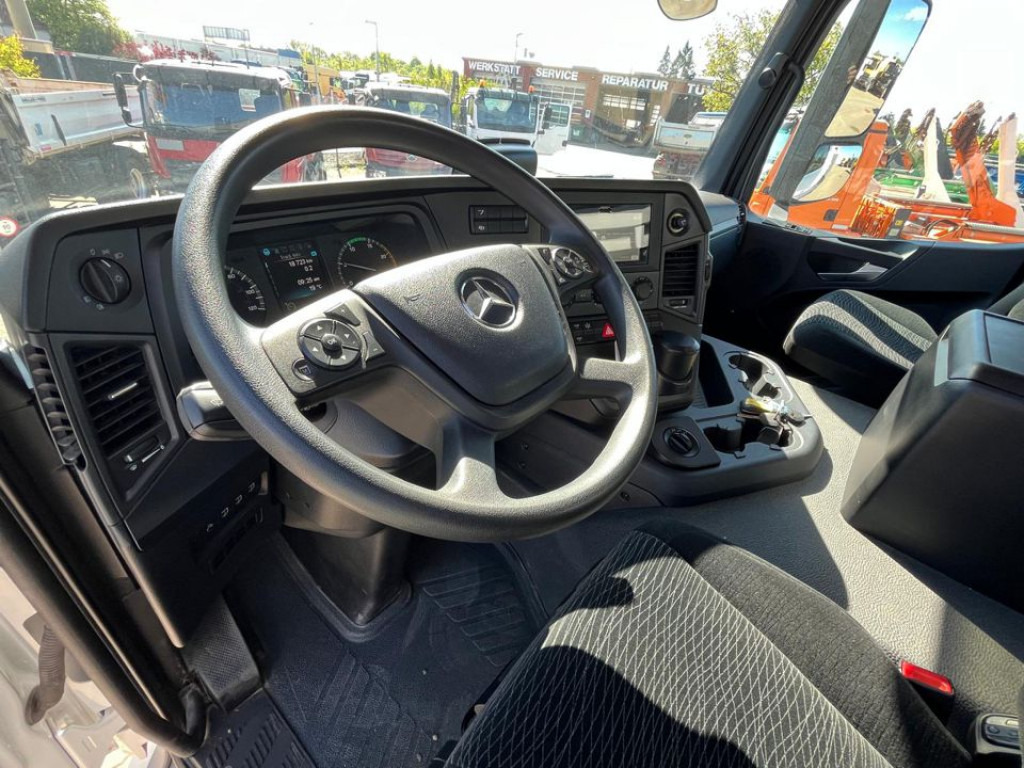Camión volquete MERCEDES-BENZ Arocs 4153 8x6 4 Achs Muldenkipper Meiller: foto 6