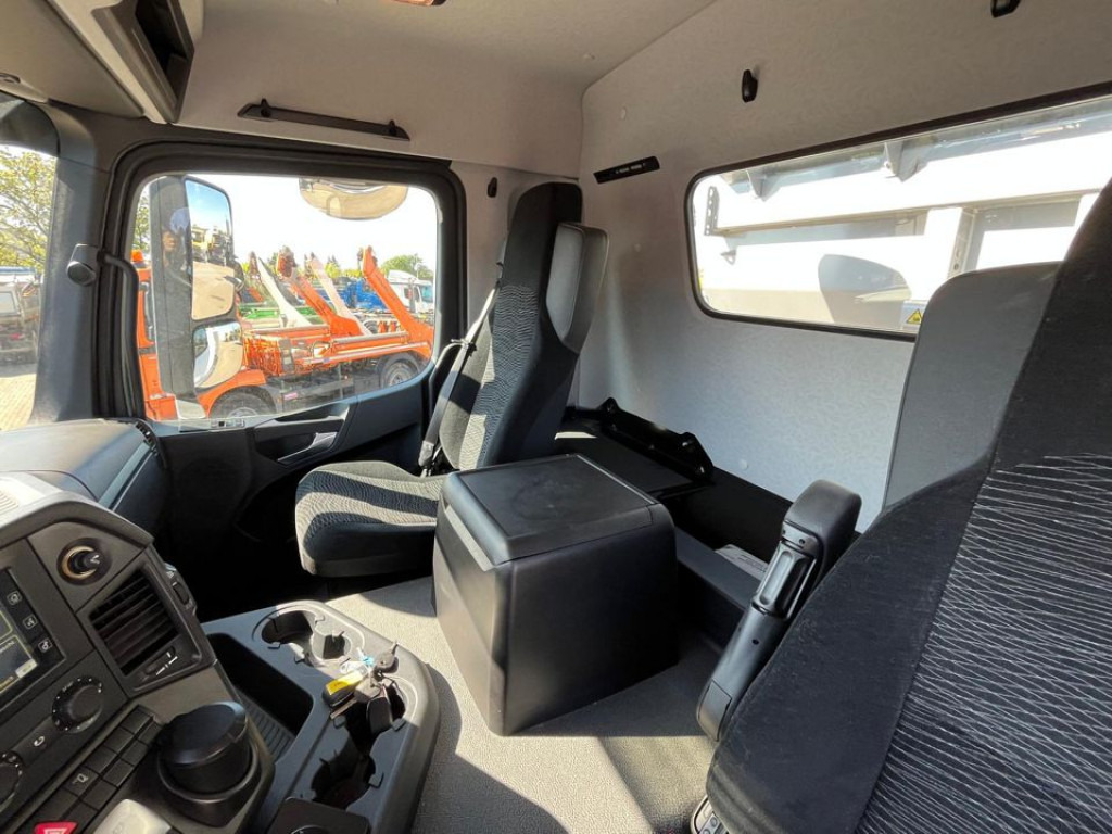 Camión volquete MERCEDES-BENZ Arocs 4153 8x6 4 Achs Muldenkipper Meiller: foto 8