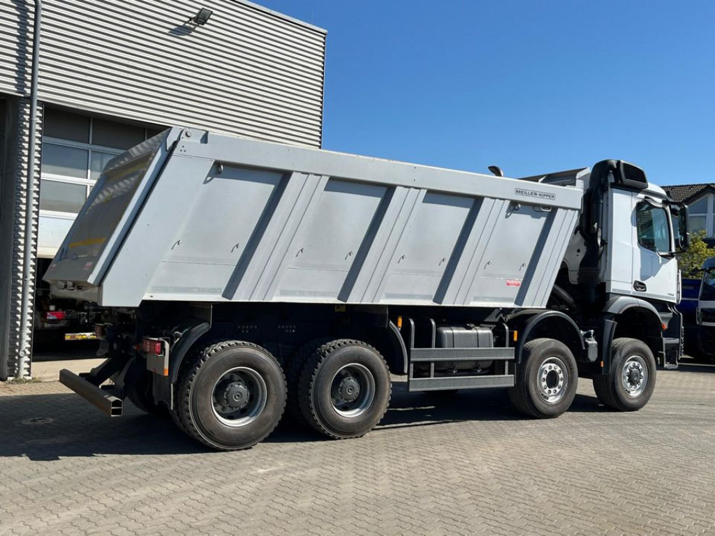 MERCEDES-BENZ Arocs 4153 8x6 4 Achs Muldenkipper Meiller - Camión volquete: foto 5 MERCEDES-BENZ Arocs 4153 8x6 4 Achs Muldenkipper Meiller - Camión volquete: foto 5