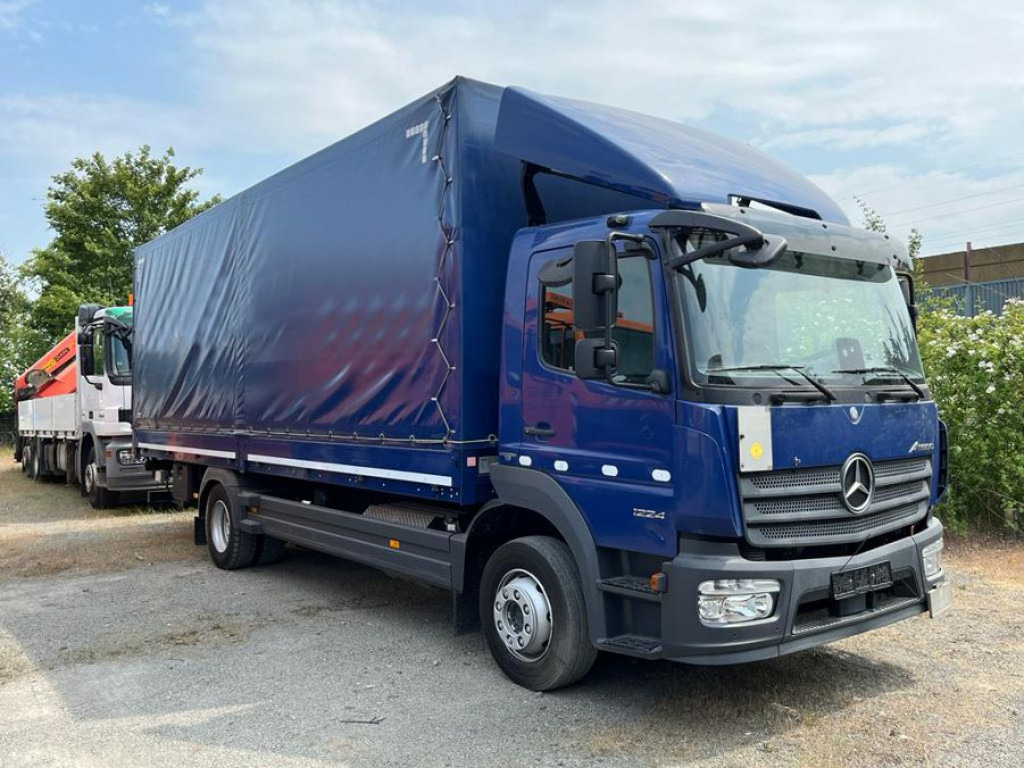MERCEDES-BENZ Atego 1224 L Pritsche LBW LBW 1.5to - Camión lona: foto 3 MERCEDES-BENZ Atego 1224 L Pritsche LBW LBW 1.5to - Camión lona: foto 3