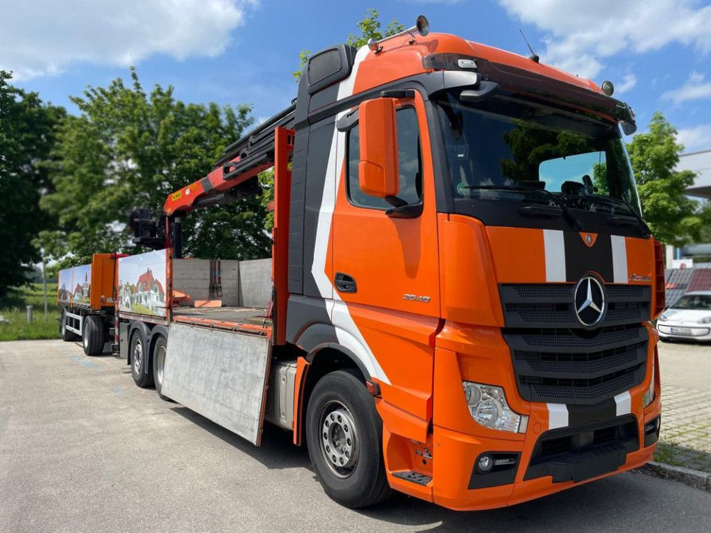 Mercedes-Benz Actros 2648 L 6x2 Pritsche Heckkran 4xhydr.Aussc - Camión grúa: foto 2 Mercedes-Benz Actros 2648 L 6x2 Pritsche Heckkran 4xhydr.Aussc - Camión grúa: foto 2