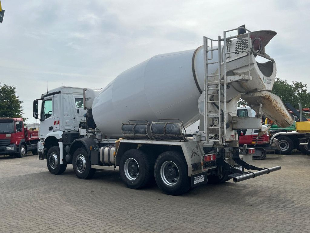 Mercedes-Benz Arocs 3240 B 8x4 Betonmischer Deutsch Top AP Ach - Camión hormigonera: foto 3 Mercedes-Benz Arocs 3240 B 8x4 Betonmischer Deutsch Top AP Ach - Camión hormigonera: foto 3