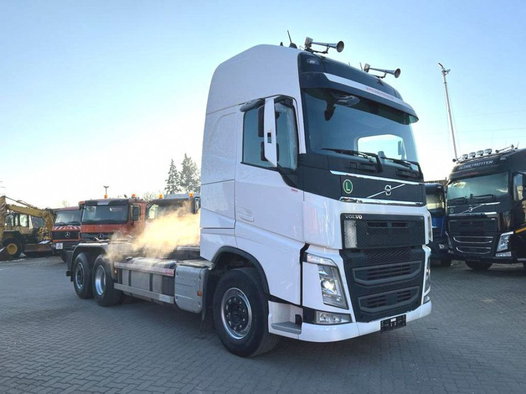 Volvo FH 500 6x2 Abrollkipper Funkfernbedienung - Camión multibasculante: foto 2 Volvo FH 500 6x2 Abrollkipper Funkfernbedienung - Camión multibasculante: foto 2