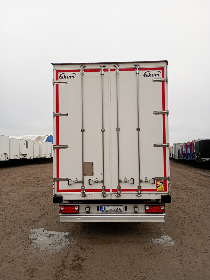 EKERI BOX OPENSIDE - TARP ROOF - HUCKEPACK - Semirremolque caja cerrada: foto 4 EKERI BOX OPENSIDE - TARP ROOF - HUCKEPACK - Semirremolque caja cerrada: foto 4