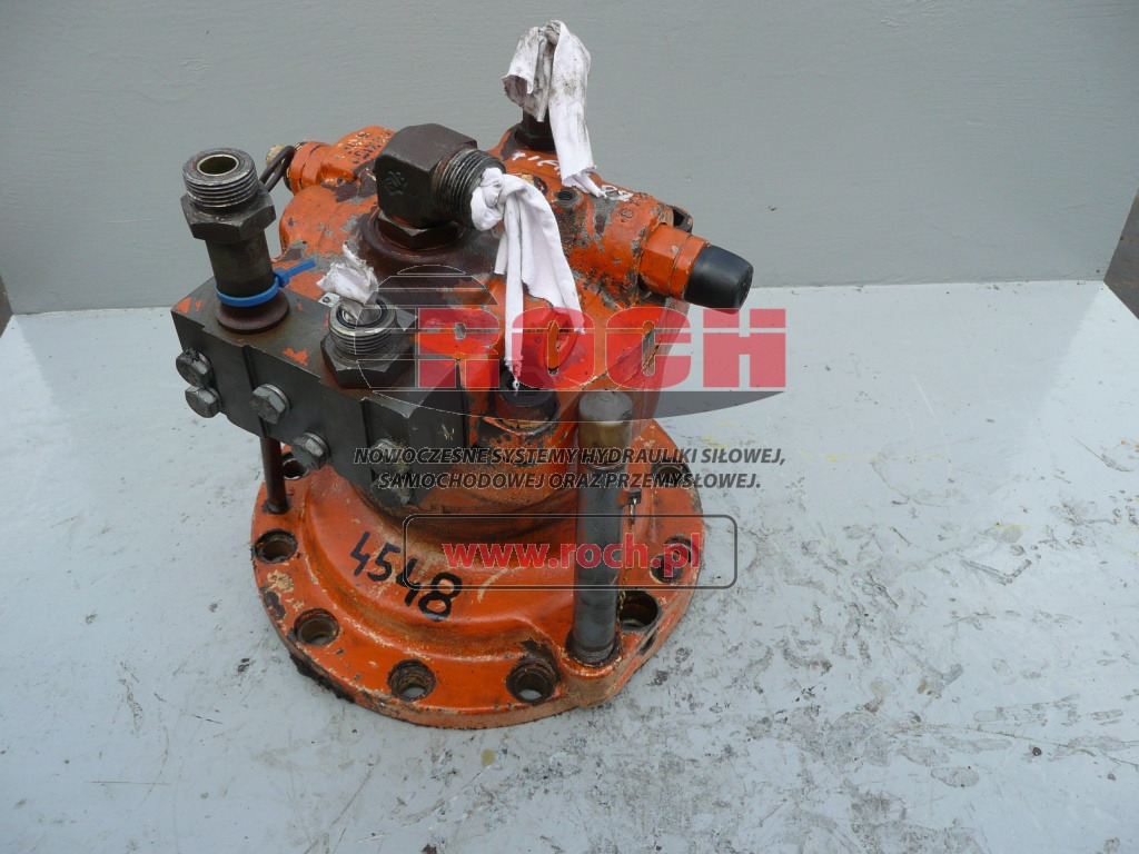 KAWASAKI M2X150CAB-10A-06/250 4334276 - Motor hidráulico: foto 1 KAWASAKI M2X150CAB-10A-06/250 4334276 - Motor hidráulico: foto 1