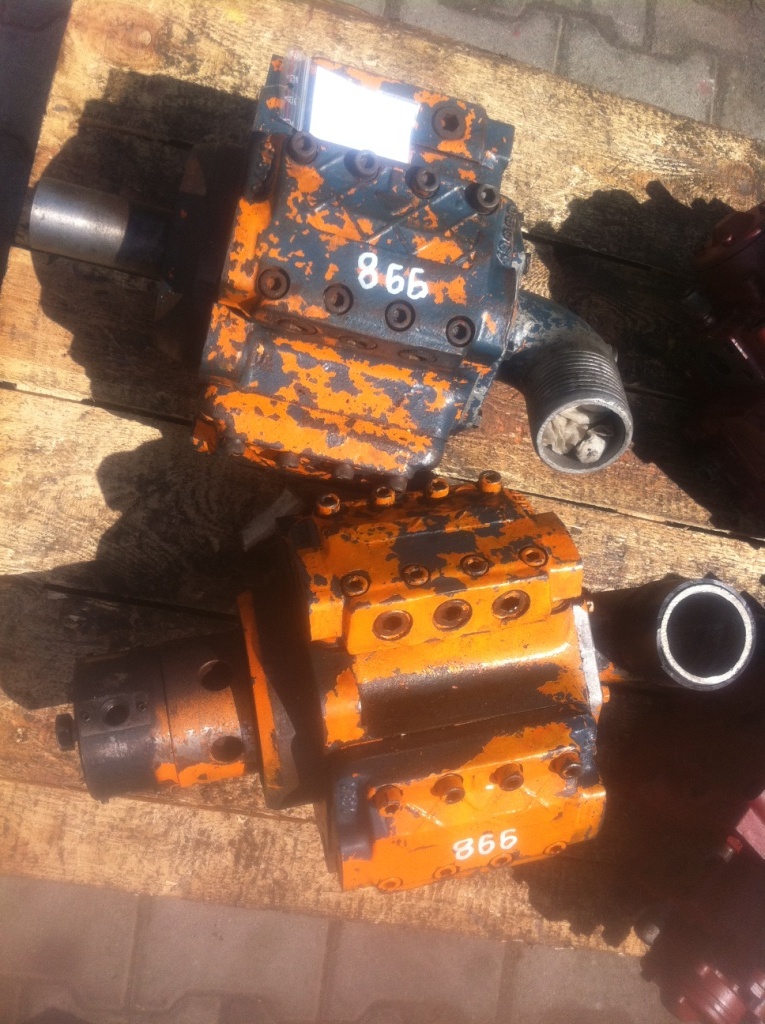 POCLAIN HYDRAULICS 4H12FOR17472 00943543 - Bomba hidráulica para Maquinaria de construcción: foto 1 POCLAIN HYDRAULICS 4H12FOR17472 00943543 - Bomba hidráulica para Maquinaria de construcción: foto 1