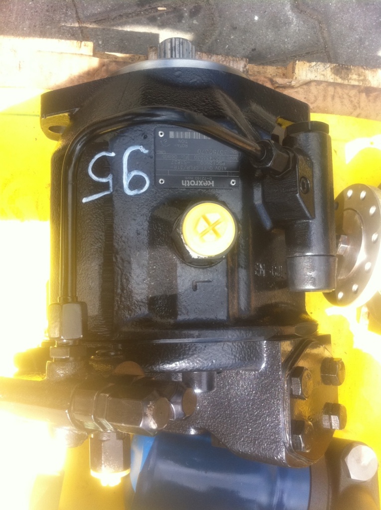 REXROTH A10VO71DFLR/31R-PSC12N00-S1827 - Bomba hidráulica para Cargadora de ruedas: foto 1 REXROTH A10VO71DFLR/31R-PSC12N00-S1827 - Bomba hidráulica para Cargadora de ruedas: foto 1
