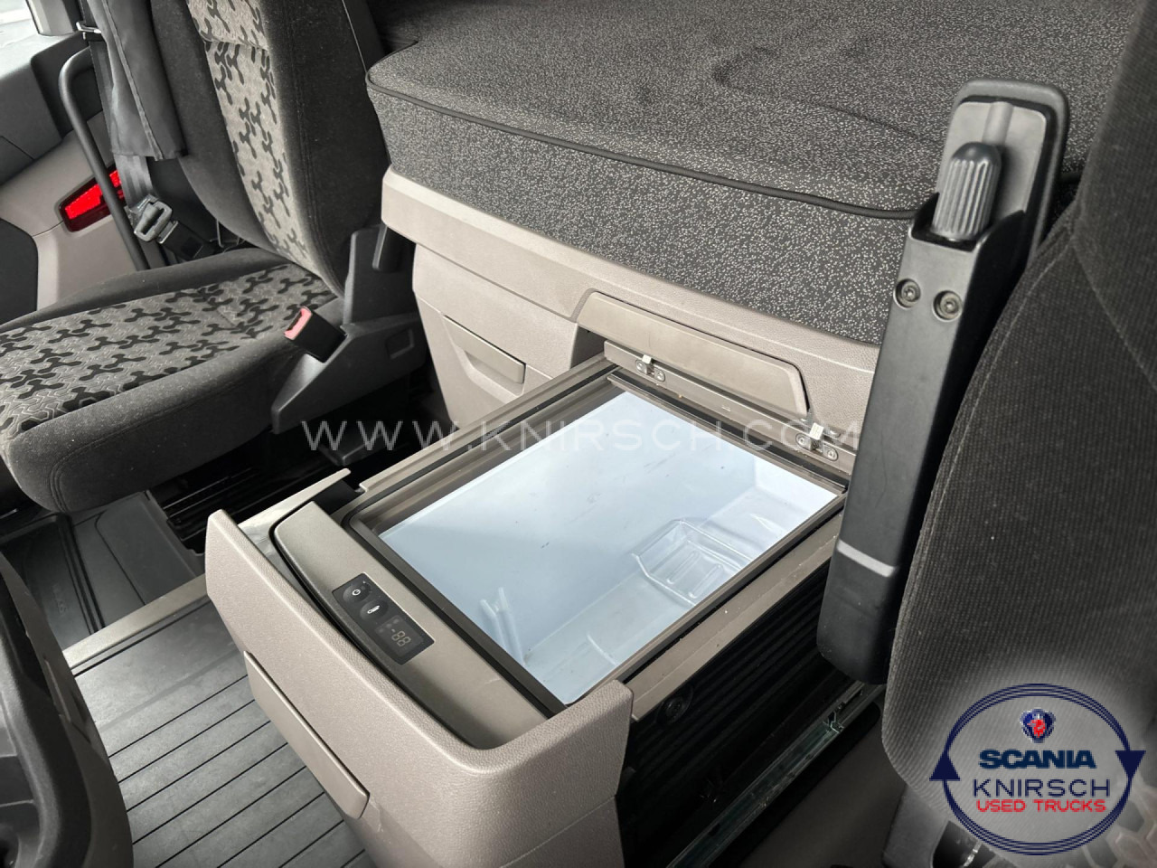 SCANIA R460A4x2NA /Standklima /Full Service / Smart 2 - Cabeza tractora: foto 4 SCANIA R460A4x2NA /Standklima /Full Service / Smart 2 - Cabeza tractora: foto 4
