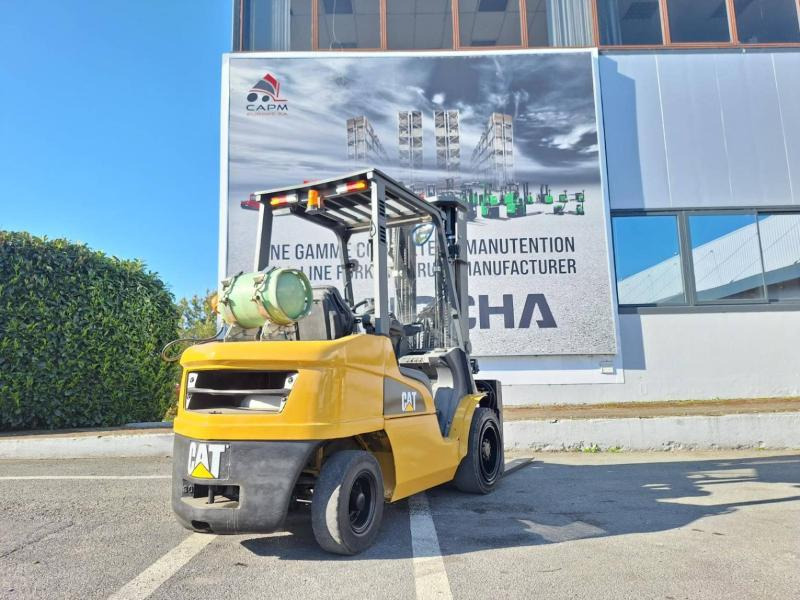 Caterpillar GP30NTD - Carretilla elevadora de gas: foto 5 Caterpillar GP30NTD - Carretilla elevadora de gas: foto 5