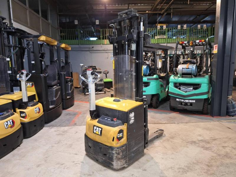 Apilador Caterpillar NSP16N2: foto 10
