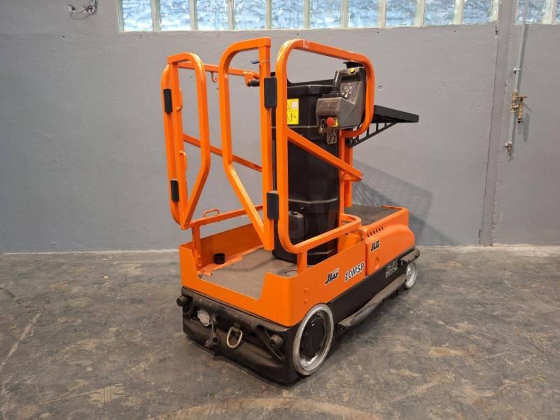 JLG 10MSP - Plataforma de mástil vertical: foto 1 JLG 10MSP - Plataforma de mástil vertical: foto 1