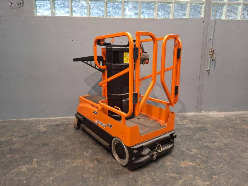 JLG 10MSP - Plataforma de mástil vertical: foto 2 JLG 10MSP - Plataforma de mástil vertical: foto 2