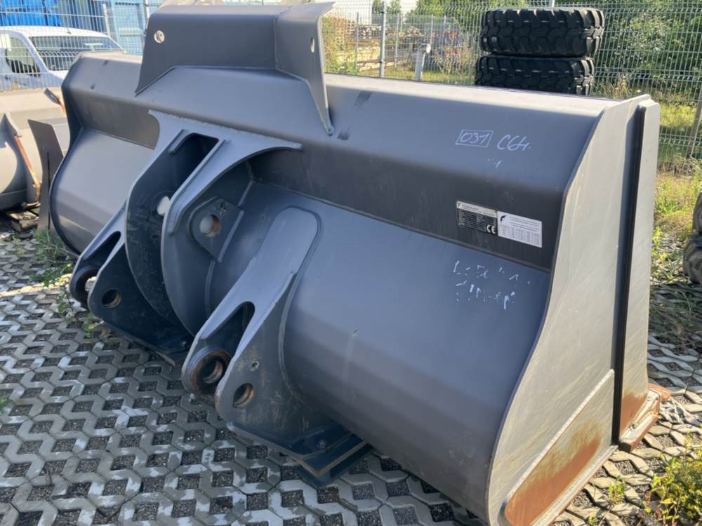 Fuhrmann Schaufeln mit Zähnen - Cazo: foto 3 Fuhrmann Schaufeln mit Zähnen - Cazo: foto 3