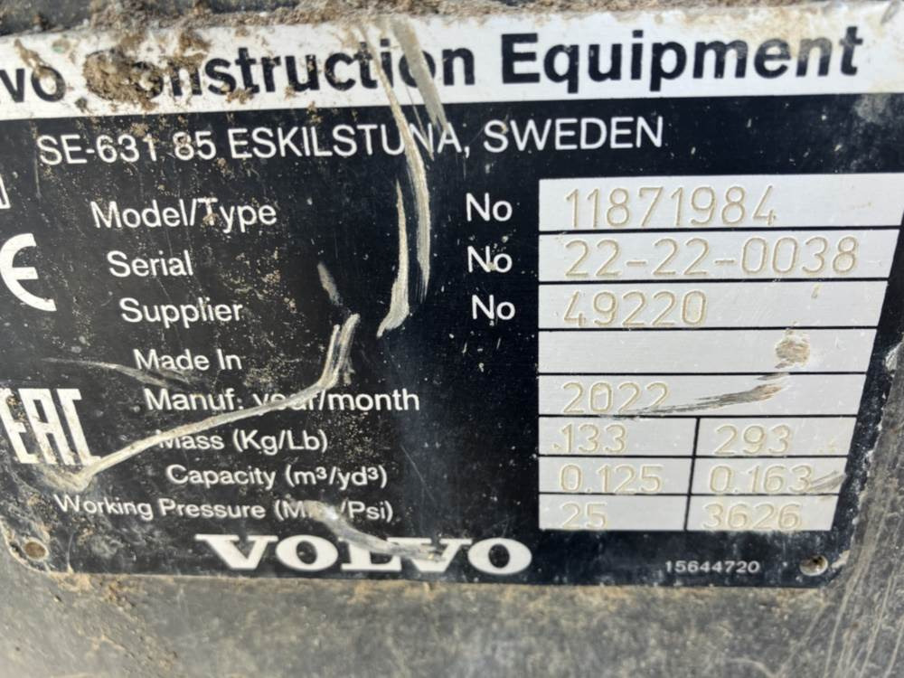 Volvo Böschungslöffel schwenkbar - Retroexcavadora: foto 5 Volvo Böschungslöffel schwenkbar - Retroexcavadora: foto 5