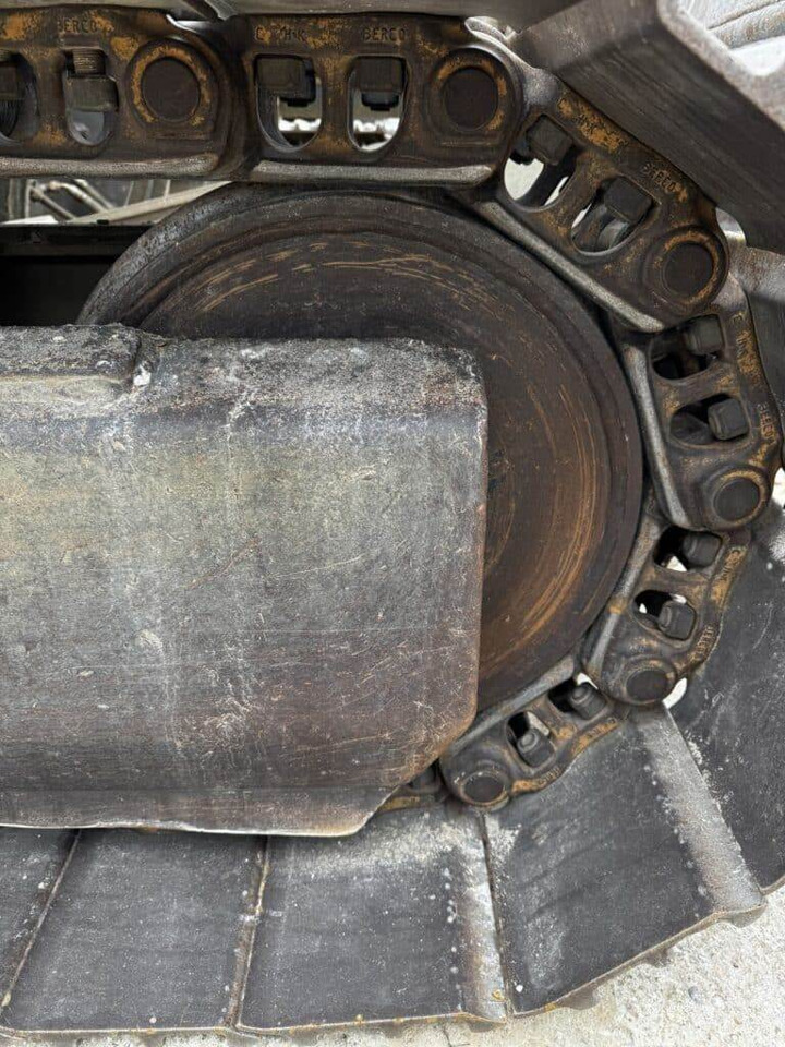 Excavadora de cadenas Volvo ECR235EL: foto 12