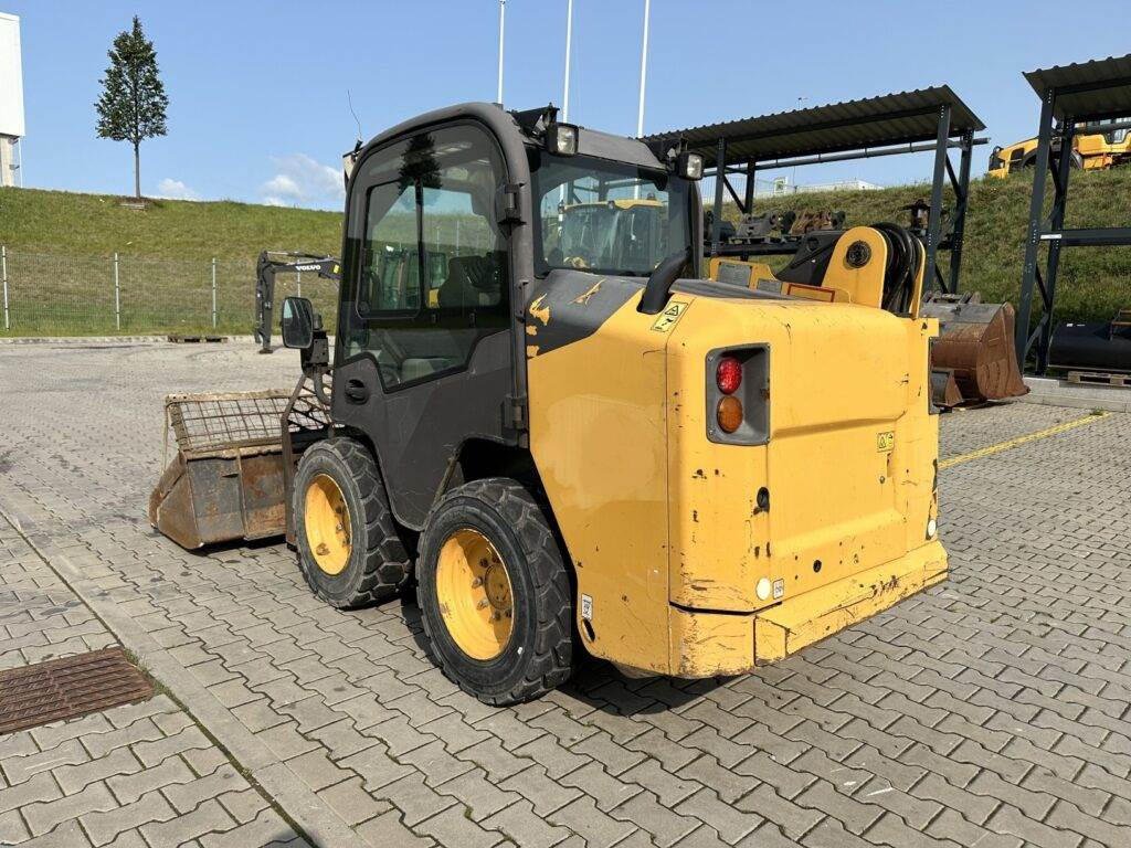 Volvo MC70C - Minicargadora: foto 3 Volvo MC70C - Minicargadora: foto 3