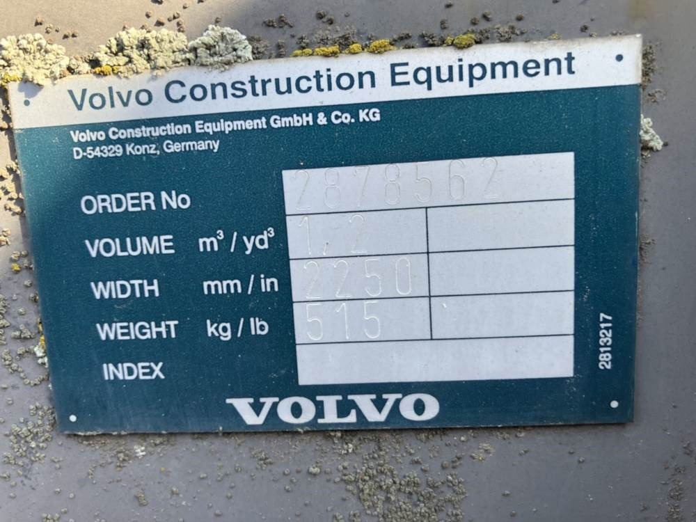 Volvo Schaufel mit Zähnen TPZ - Cazo: foto 4 Volvo Schaufel mit Zähnen TPZ - Cazo: foto 4